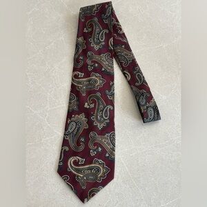 Moores Men’s Classic Paisley Tie in Burgundy and Gold 100% Silk Made in Canada